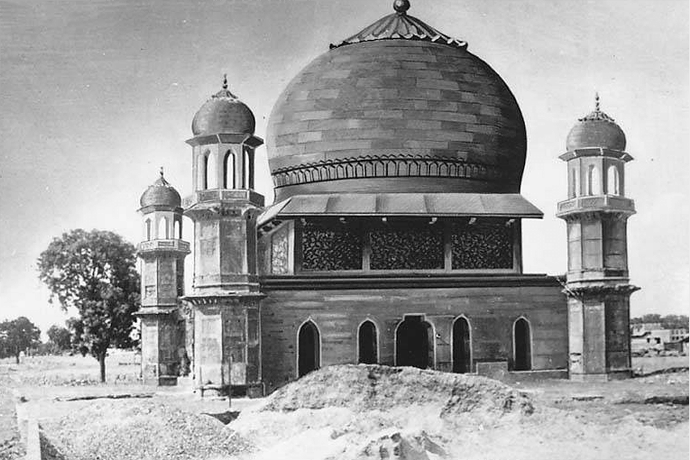 Conjectural restoration of the Chauburj, Agra's trans-Jamuna region, India, 1965-2000